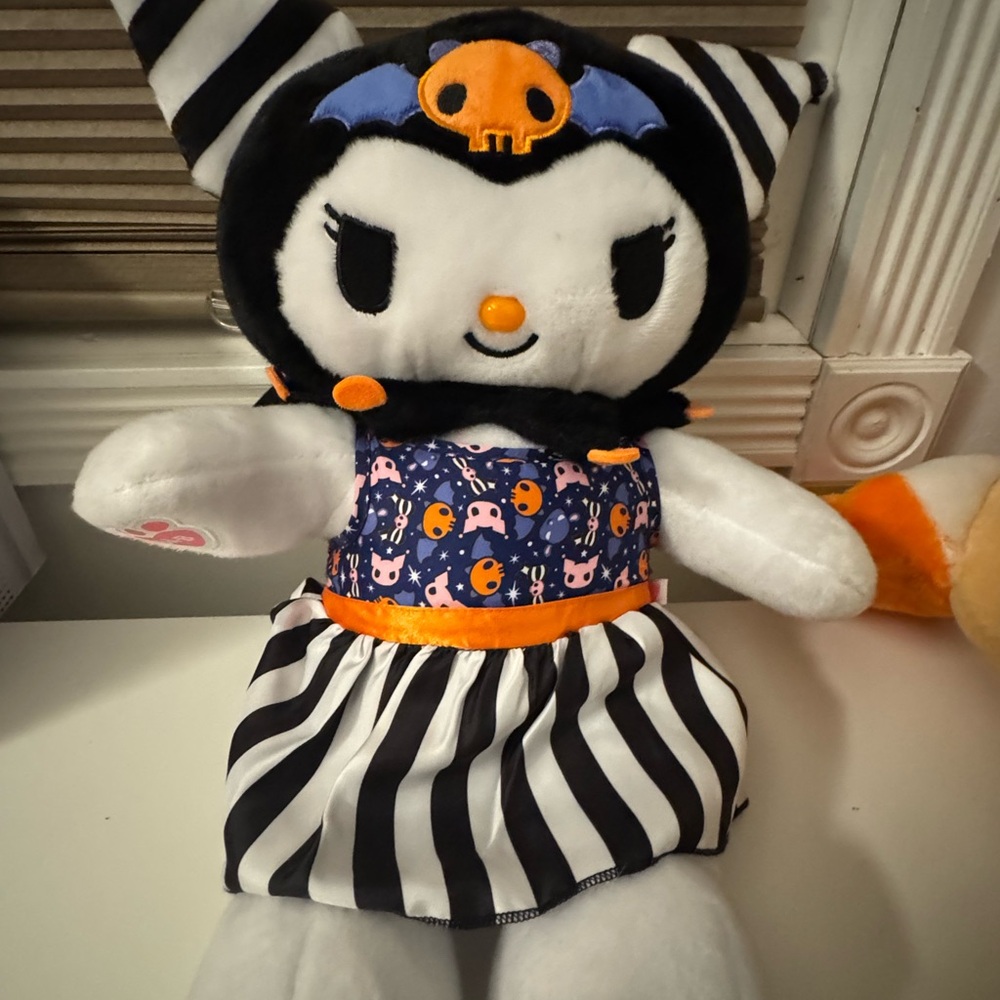 Hello kitty limited addition Halloween